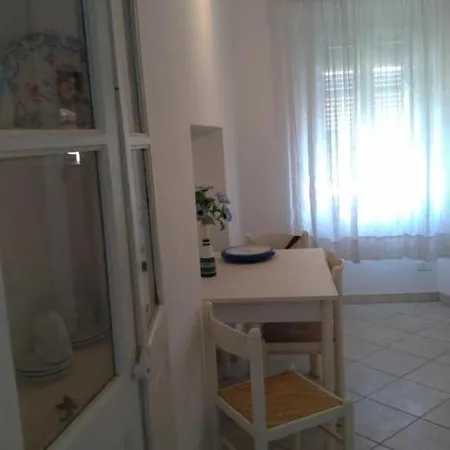 Appartamentino Bianco شقة *